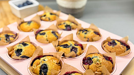 Borůvkové muffiny s bílou čokoládou