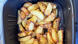 Brambory pečené v horkovzdušné fritéze