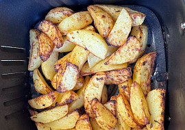 Brambory pečené v horkovzdušné fritéze