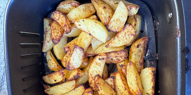 Brambory pečené v horkovzdušné fritéze