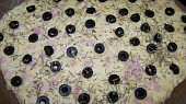 Focaccia s bramborami a šunkou
