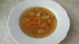 Polévka s ratatouille
