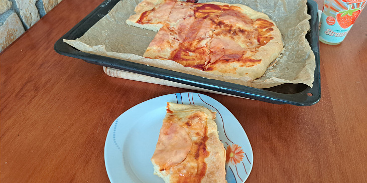 Domácí pizza (Jídlo)