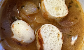 Cibulová polévka s česnekem (Cibuľačka ♥️)