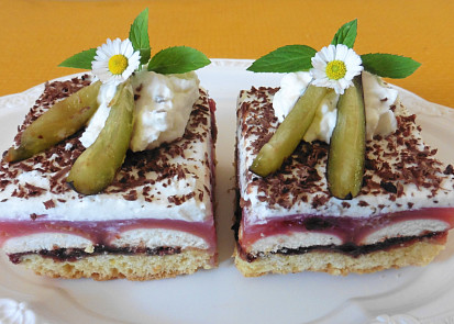 Linecké řezy se švestkovým pudinkem