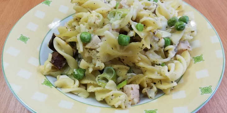 Zapečené těstoviny se šunkou a tofu
