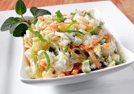 Zelný salát coleslaw