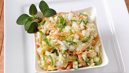 Zelný salát coleslaw