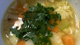 Blesková polévka s vaječnou jíškou