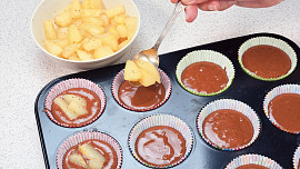 Čokoládové muffiny s hruškami