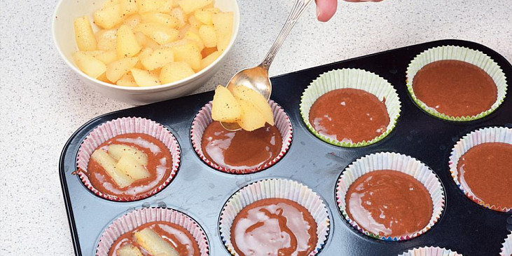 Čokoládové muffiny s hruškami
