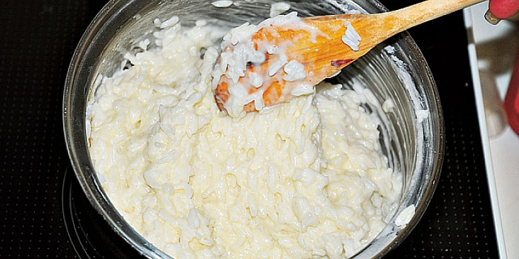 Rýžový nákyp s hruškami a nektarinkami