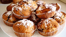 Banánové muffiny s kousky čokolády