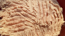 Jednoduchá pomazánka z uzeného masa