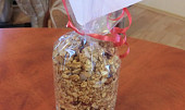 Domácí brusinková granola