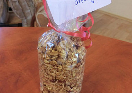 Domácí brusinková granola