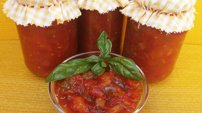 Salsa zavařená na zimu