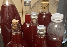 Mirabelkový sirup (Hotový sirup)