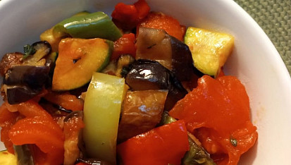 Restovaná zelenina jako ratatouille po našem