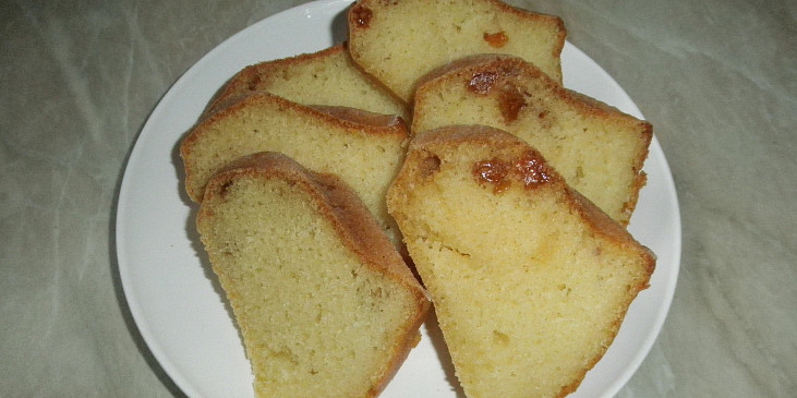 Rychlá šlehačková bábovka (Rychlá šlehačková bábovka)
