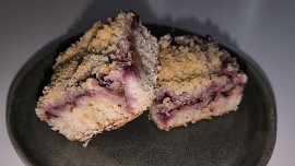 Rychlý švestkový koláč