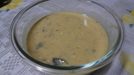 Bramborová polévka s houbami nakyselo