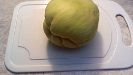 Salát s křehkým čerstvým čajotem