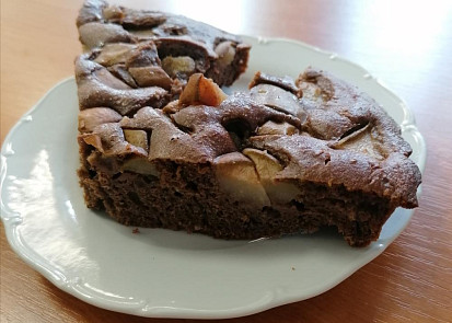 Hruškový špaldový perník