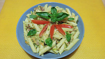 Penne se zeleninou a slaninou