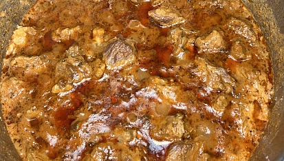 Klasický hospodský guláš (vídeňský)