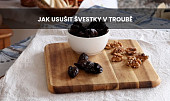 Sušené švestky (v troubě)
