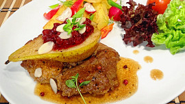 Vepřový steak s hruškou