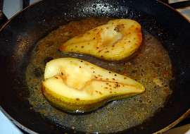 Vepřový steak s hruškou