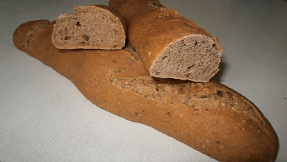 Celozrnné špaldové bagety se sušenými rajčaty