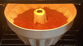 Dvoubarevná vláčná bábovka