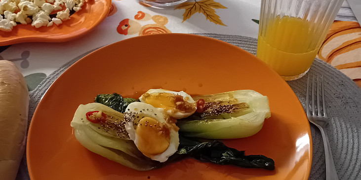 Grilované pak choi (bok choy) s asijskou zálivkou