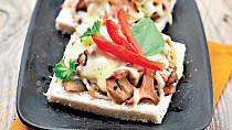 Houbové toasty