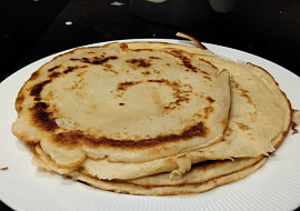 Klasické palačinky (Palačinky neozdobené udělané průměrnym člověkem)