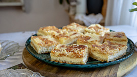 Rychlý sypaný tvarohový koláč