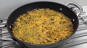 Zapečené gnocchi s kuřecím masem v sýrové omáčce se špenátem