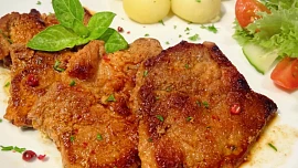 Dančí medailonky na víně