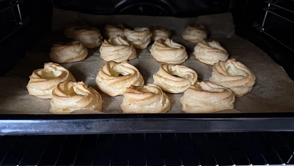 Jednoduché věnečky z odpalovaného těsta