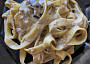 Tagliatelle s čerstvými houbami a smetanou
