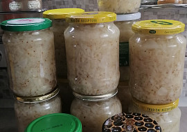 Zelí ve sladkokyselém nálevu sterilované