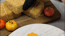 Jedlé balíky slámy