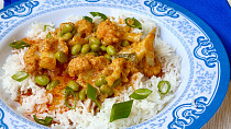 Květákové kari s fazolkami edamame