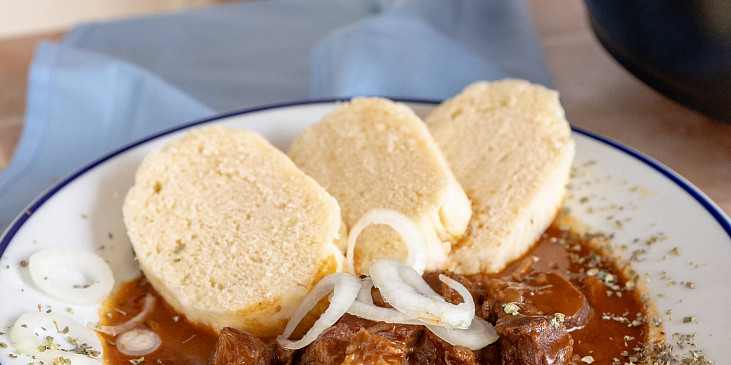 Hospodský guláš podle ČSN