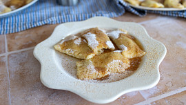 Povidlové taštičky z bramborového těsta podle ČSN