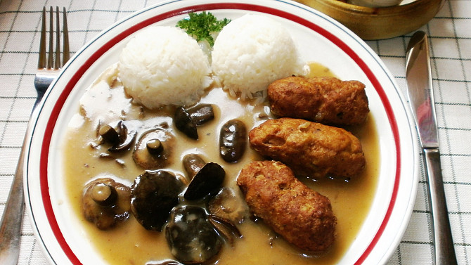 Slepičí válečky na houbách