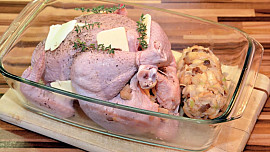 Kuře s ořechovou náplní